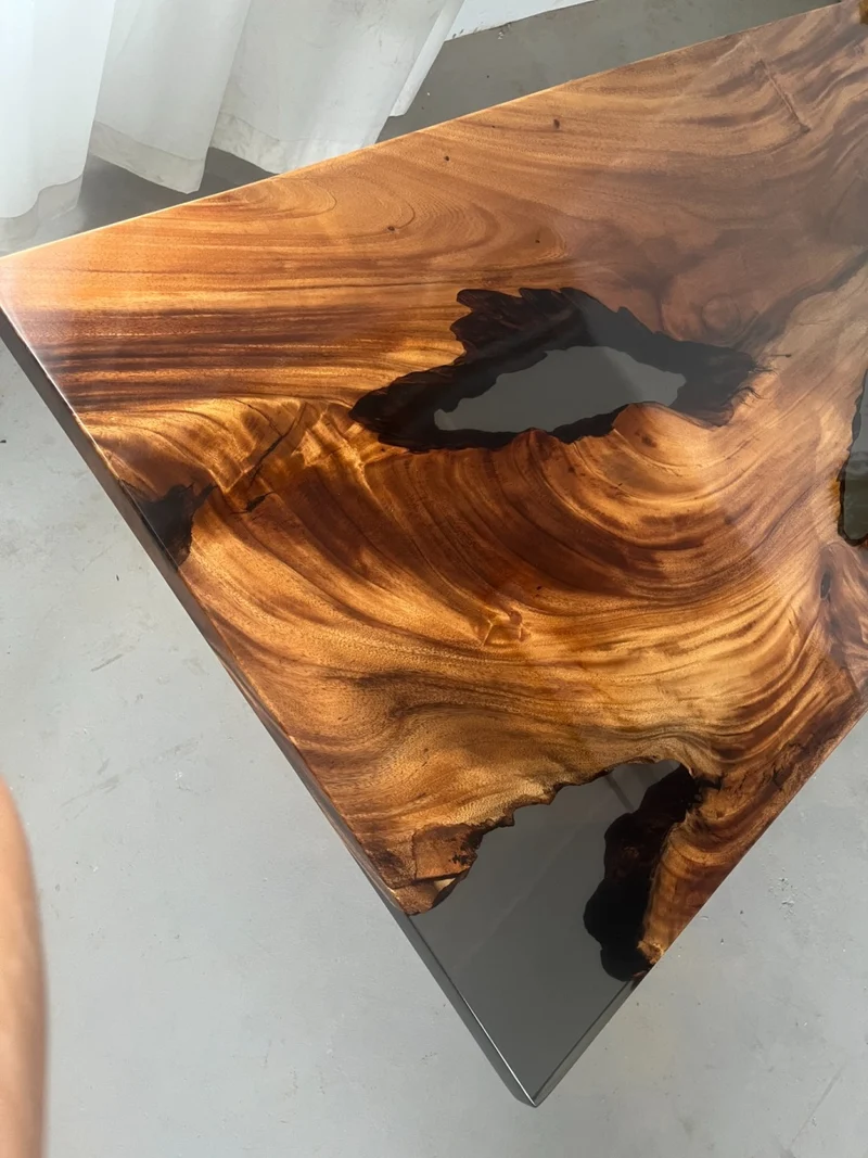 Walnut Wood Luxury Furniture Epoxy Resin Table