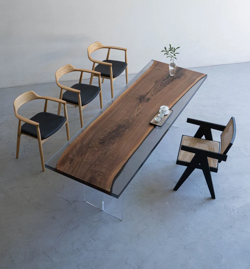 Essential Artworks Transparent Epoxy Resin Tabletop