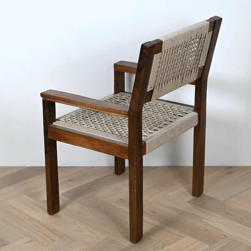 Chaise avec accoudoir en noyer - Assise en nylon beige