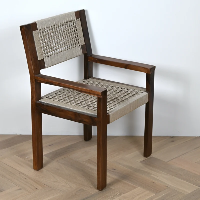 Chaise avec accoudoir en noyer - Assise en nylon beige