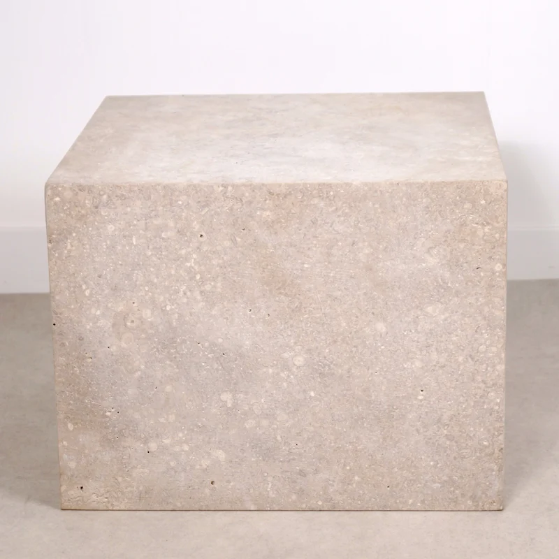 Petite table basse carrée en travertin 50 x 50 x 38cm