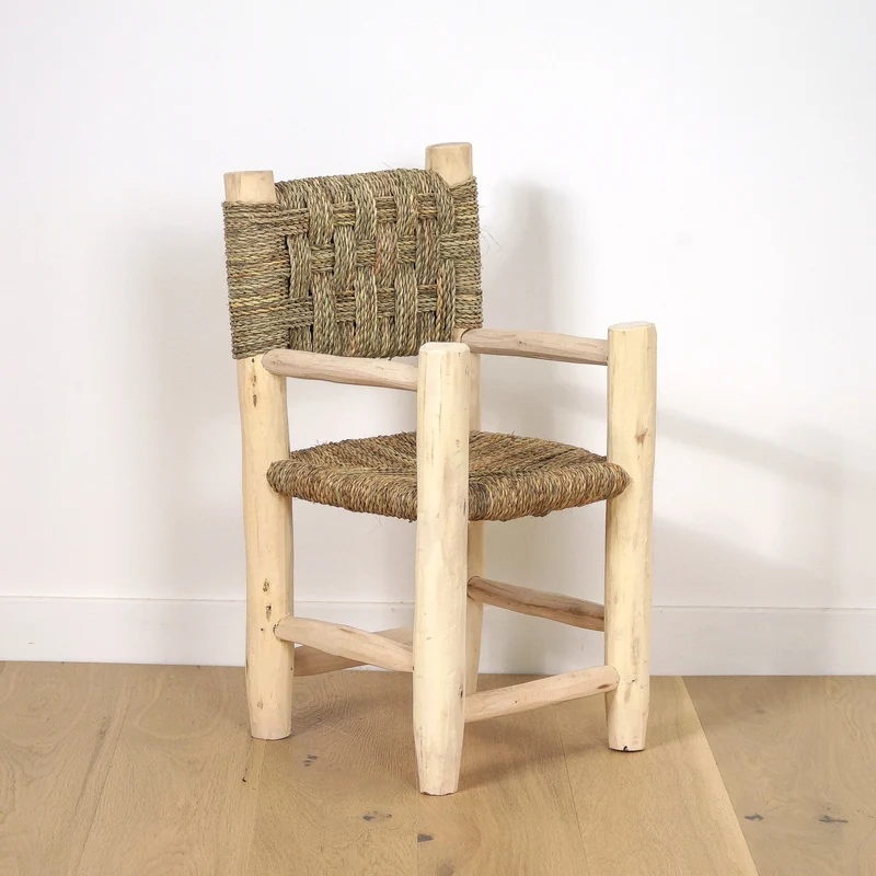 Chaise enfant en bois avec accoudoirs