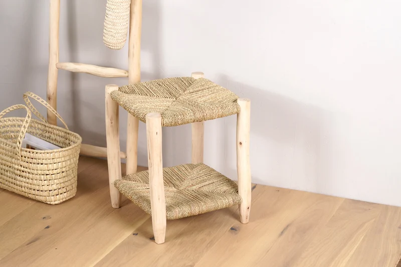 Table de chevet en bois