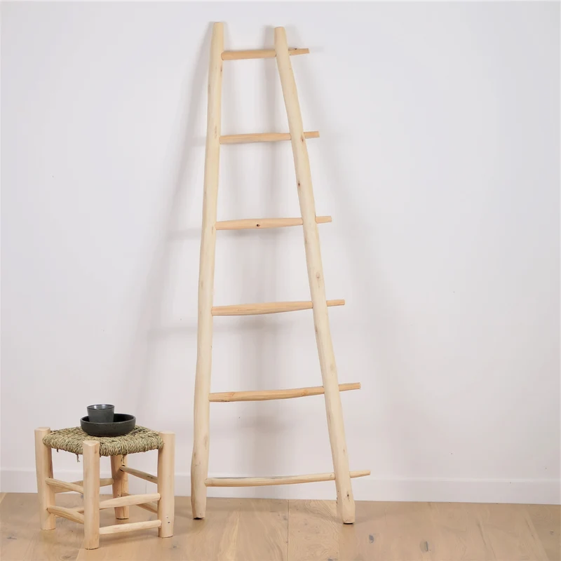 Échelle décorative en bois 160cm - Asymétrique