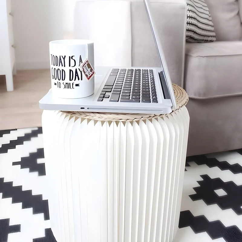 Tabouret pliable, Léon