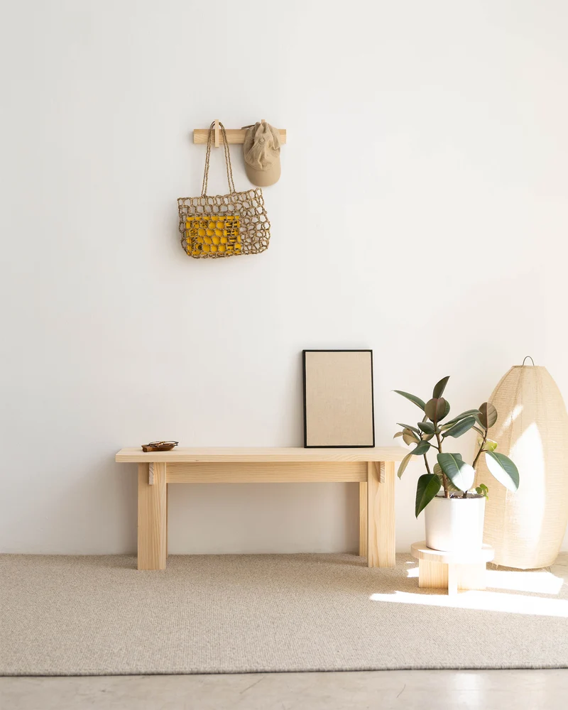 Small wall coat rack Figuera in solid wood 40 cm