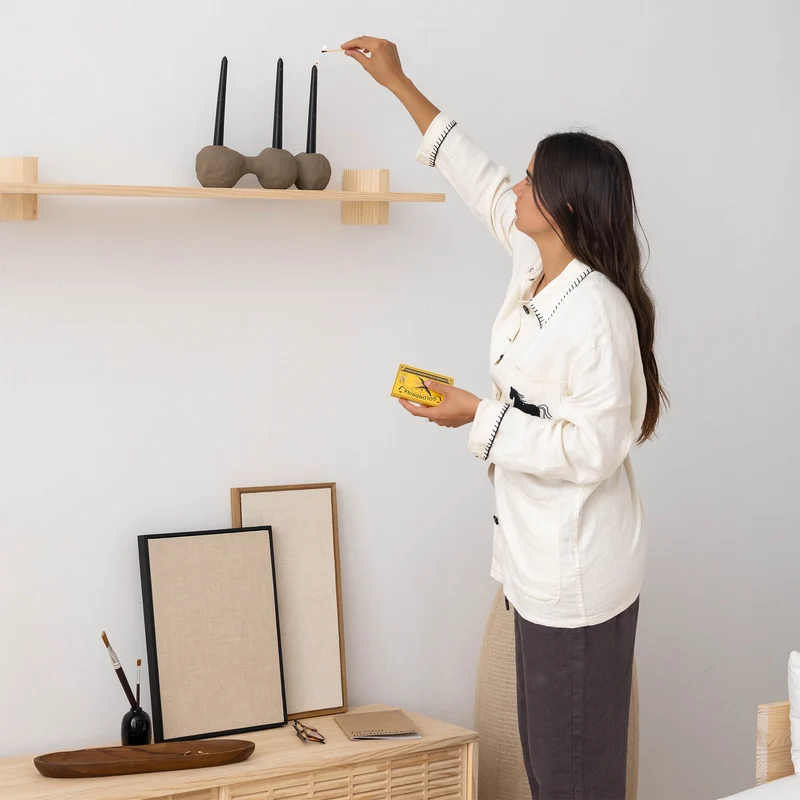 Deyá individual wall shelf from 90 cm to 180 cm