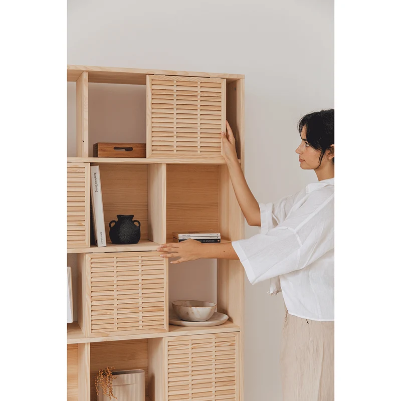 Bookcase Estreta in pine with 5 doors 98 cm