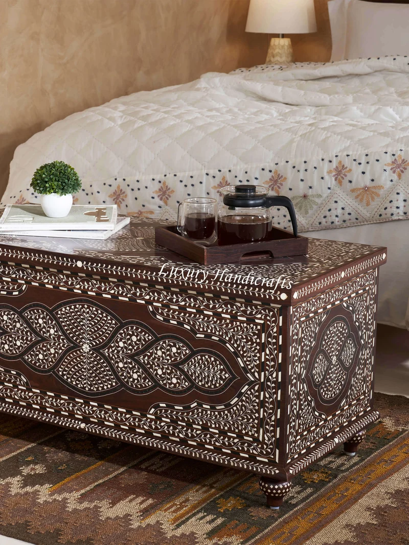 Moshi Teakwood Bone Inlaid Trunk Walnut