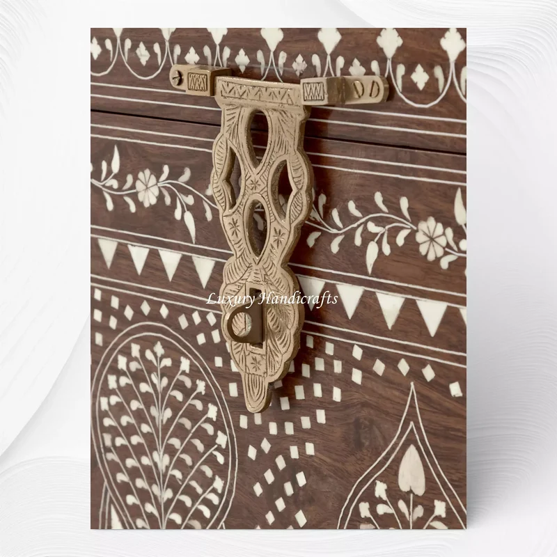 Toshi Teakwood Bone Inlaid Trunk
