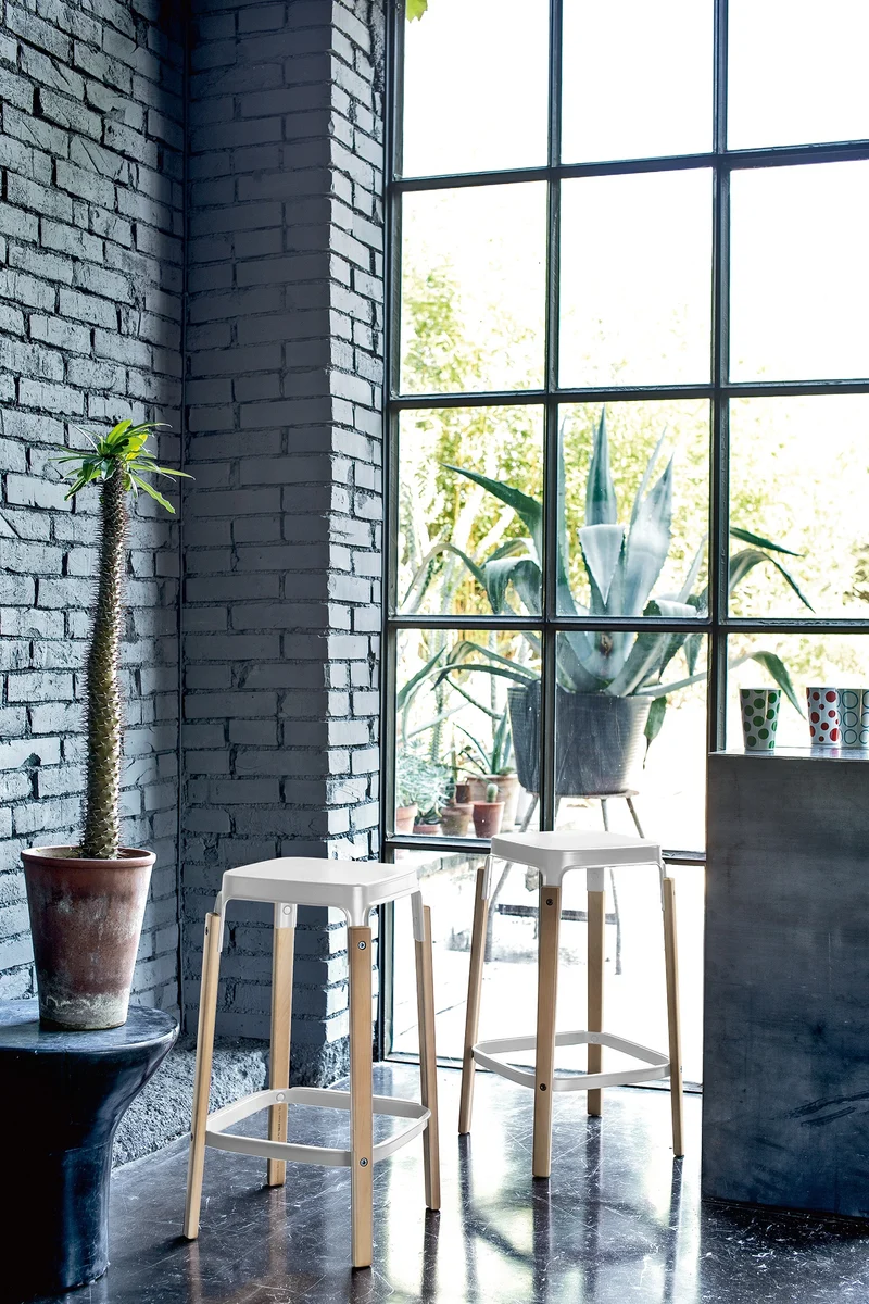 Steelwood Stool