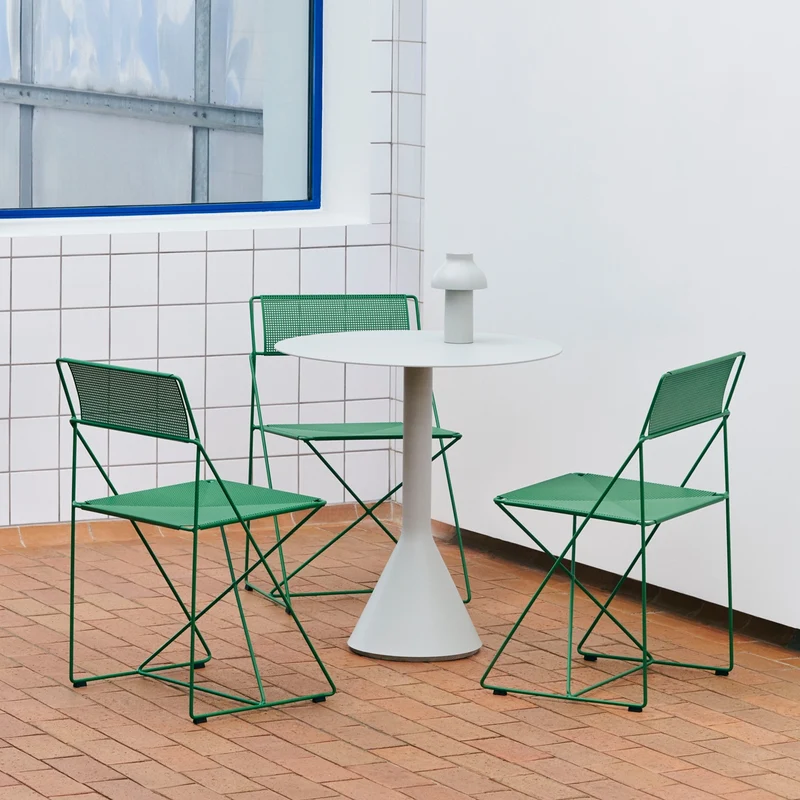 X Line Chair — Black Steel base