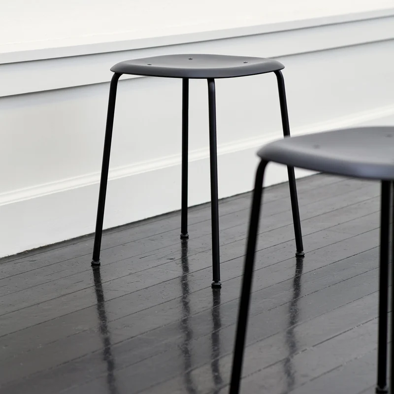 Soft Edge Chair Soft Edge 70 — Soft Edge70 Black Steel 4-Leg