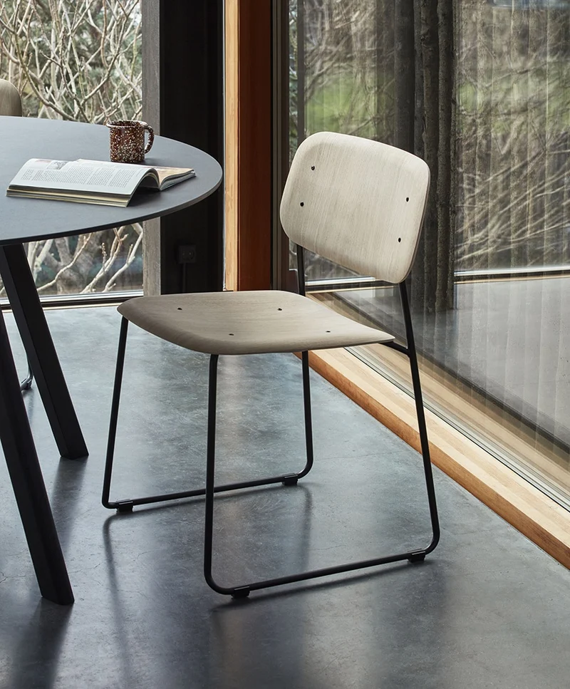Soft Edge Chair Soft Edge 50 — Soft Edge50 Chrome Sled