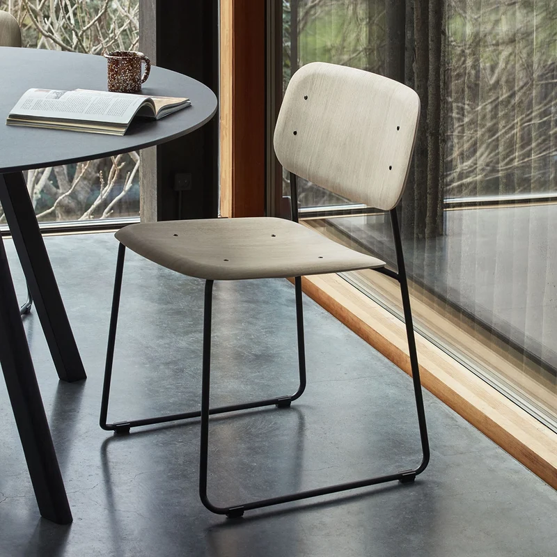 Soft Edge Chair Soft Edge 50 — Soft Edge50 Black Steel Sled
