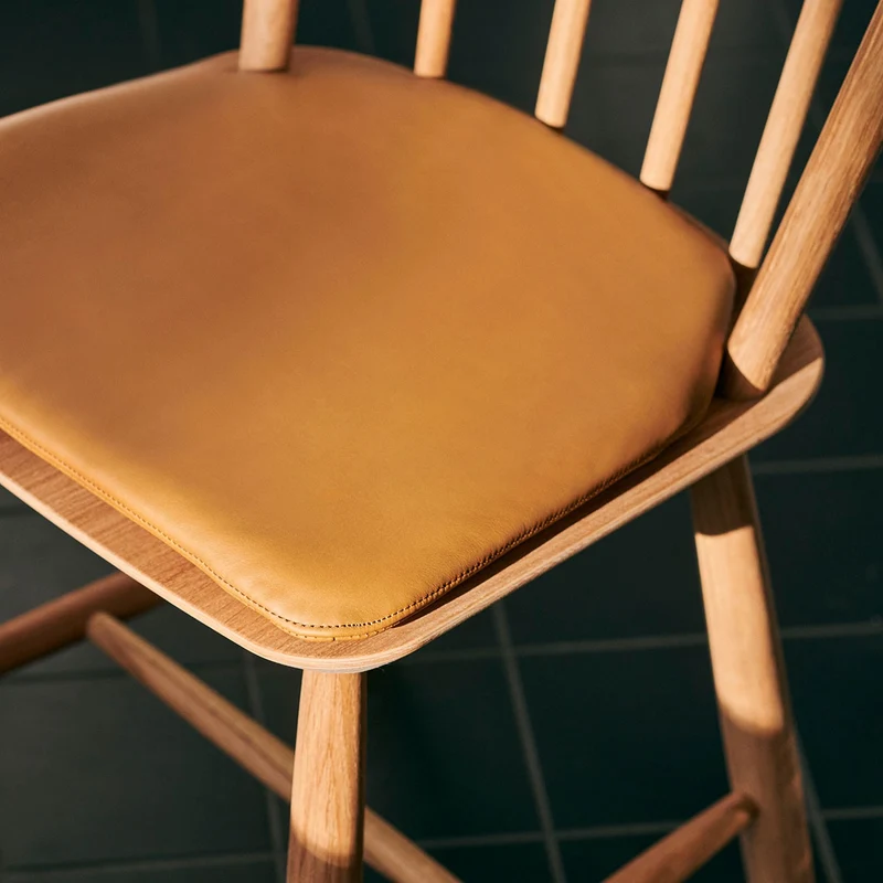 J Series Chair J-series