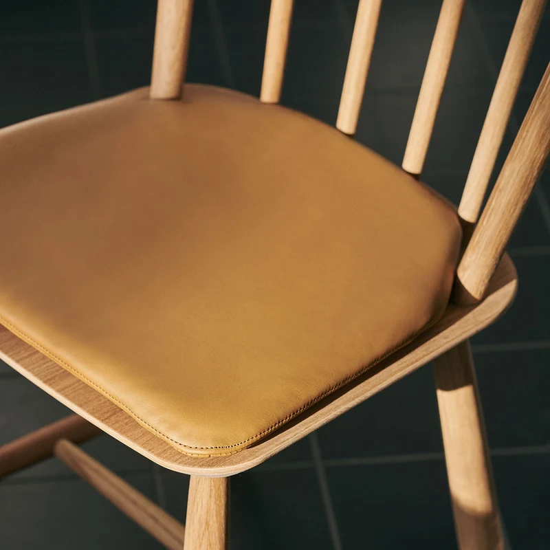 J Series Chair J-series