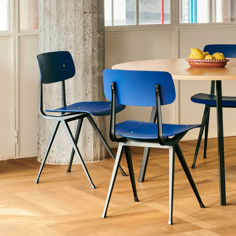 Result Chair — Black Steel 4-Leg