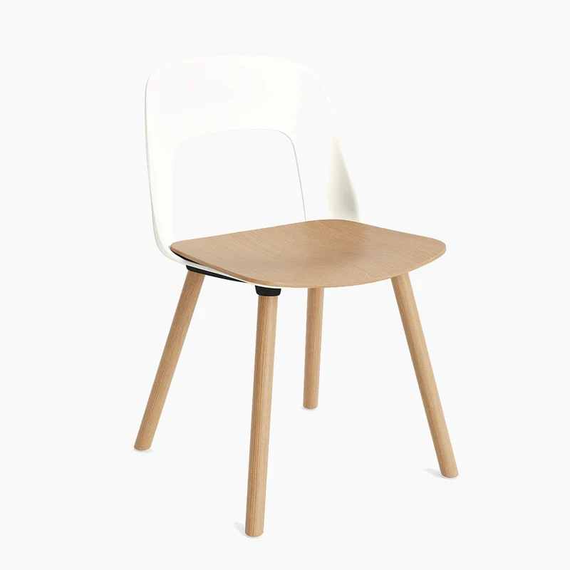 Layout Chair 122 — Lacquered oak 4-Leg
