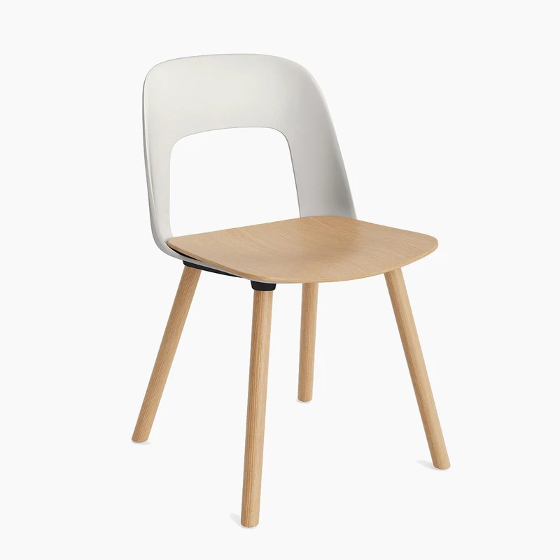 Layout Chair 122 — Lacquered oak 4-Leg