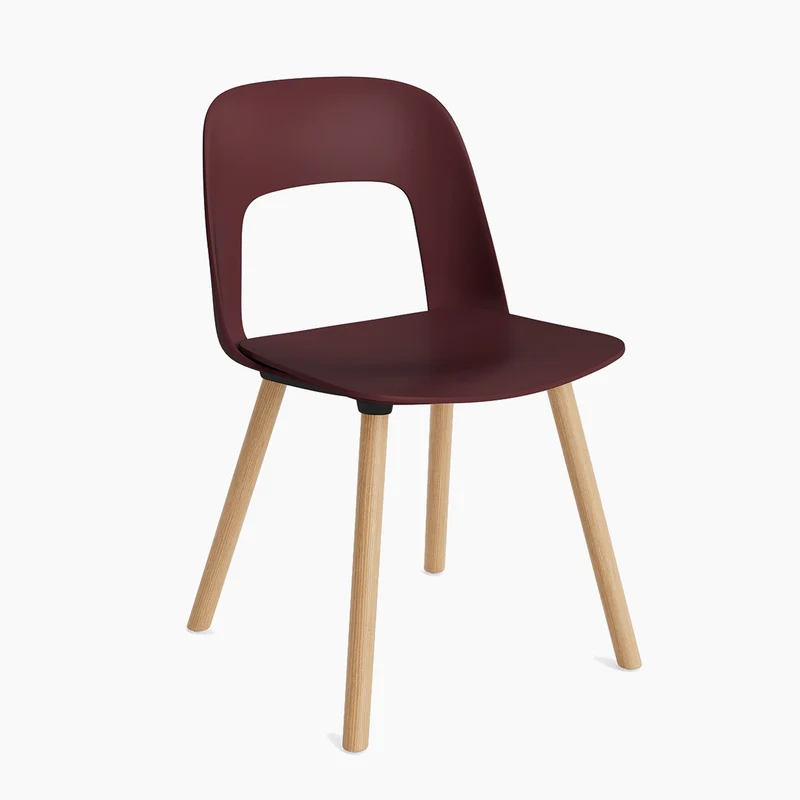 Layout Chair 121 — Lacquered oak 4-Leg
