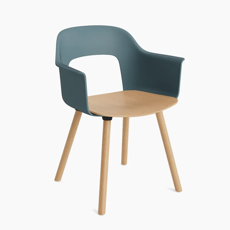 Layout Armchair 222 — Lacquered oak 4-Leg