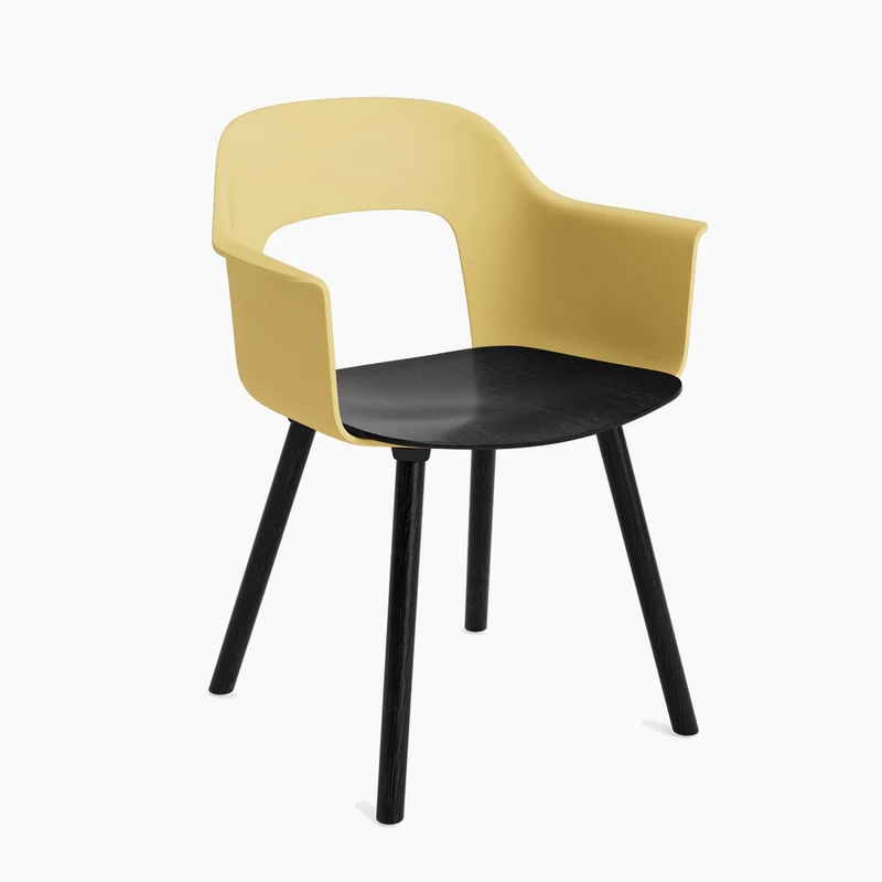 Layout Armchair 222 — Black Lacquered oak 4-Leg