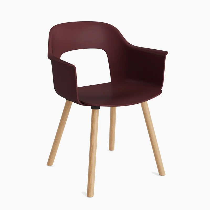Layout Armchair 221 — Lacquered oak 4-Leg