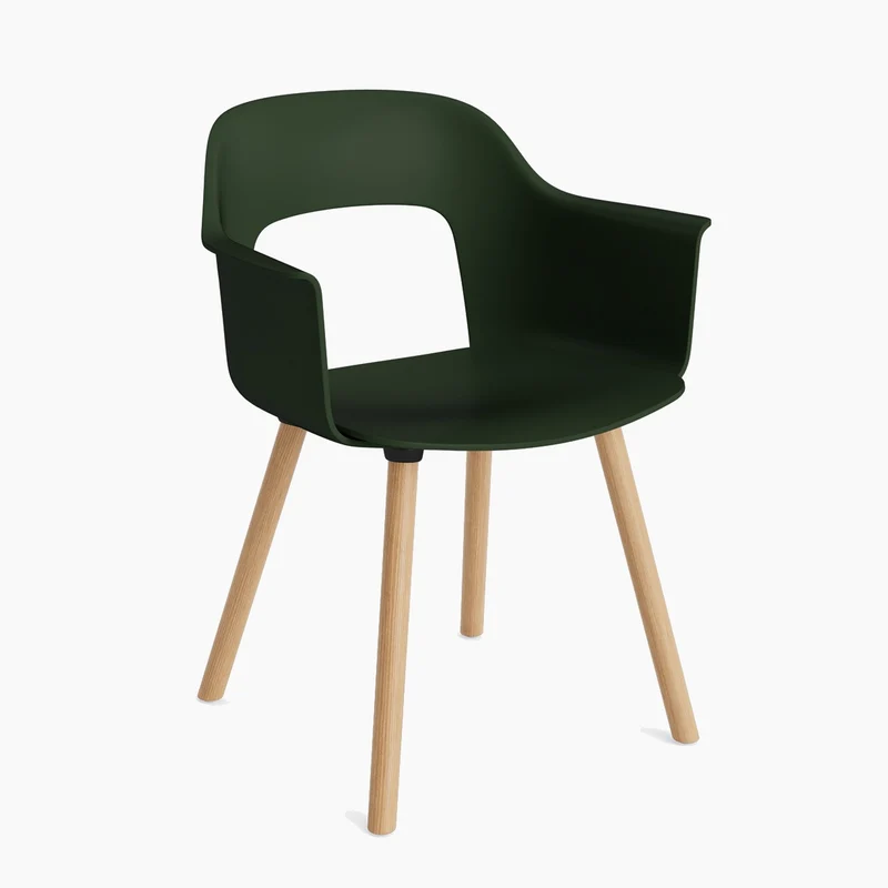 Layout Armchair 221 — Lacquered oak 4-Leg