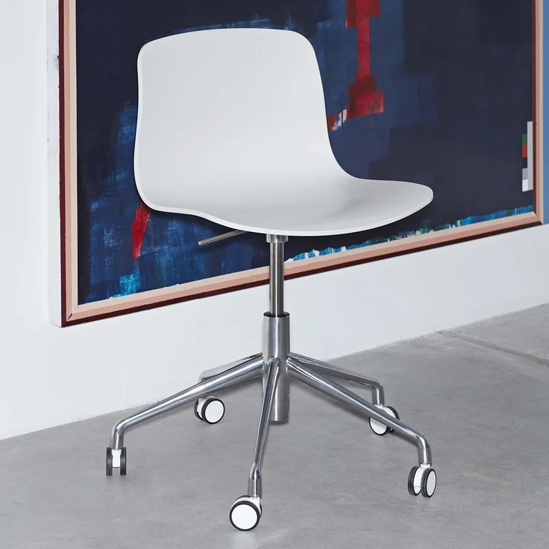 About A Chair AAC 50 — Black Aluminium Gas Lift