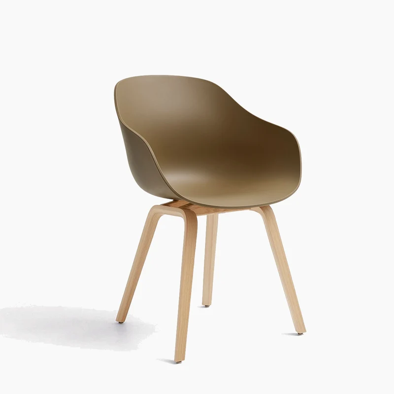 About A Chair AAC 222 — Lacquered Oak