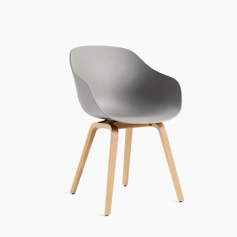 About A Chair AAC 222 — Lacquered Oak