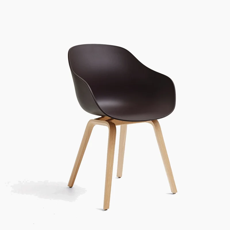 About A Chair AAC 222 — Lacquered Oak