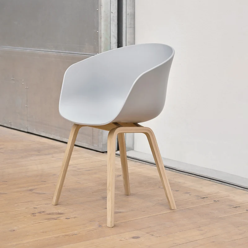 About A Chair AAC 22 — Lacquered walnut 4-Leg