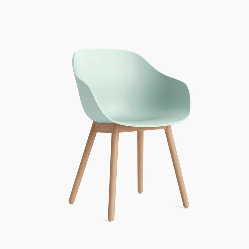 About A Chair AAC 212 — Lacquered Oak