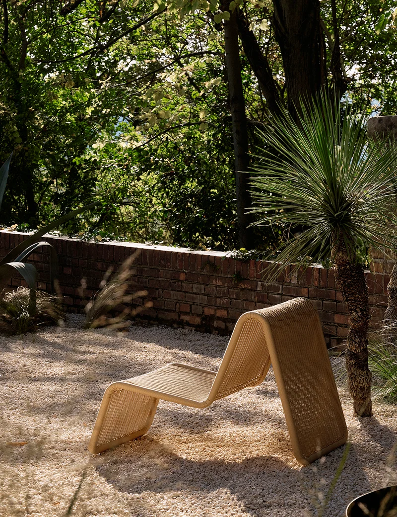 P3 Outdoor Lounge Chair