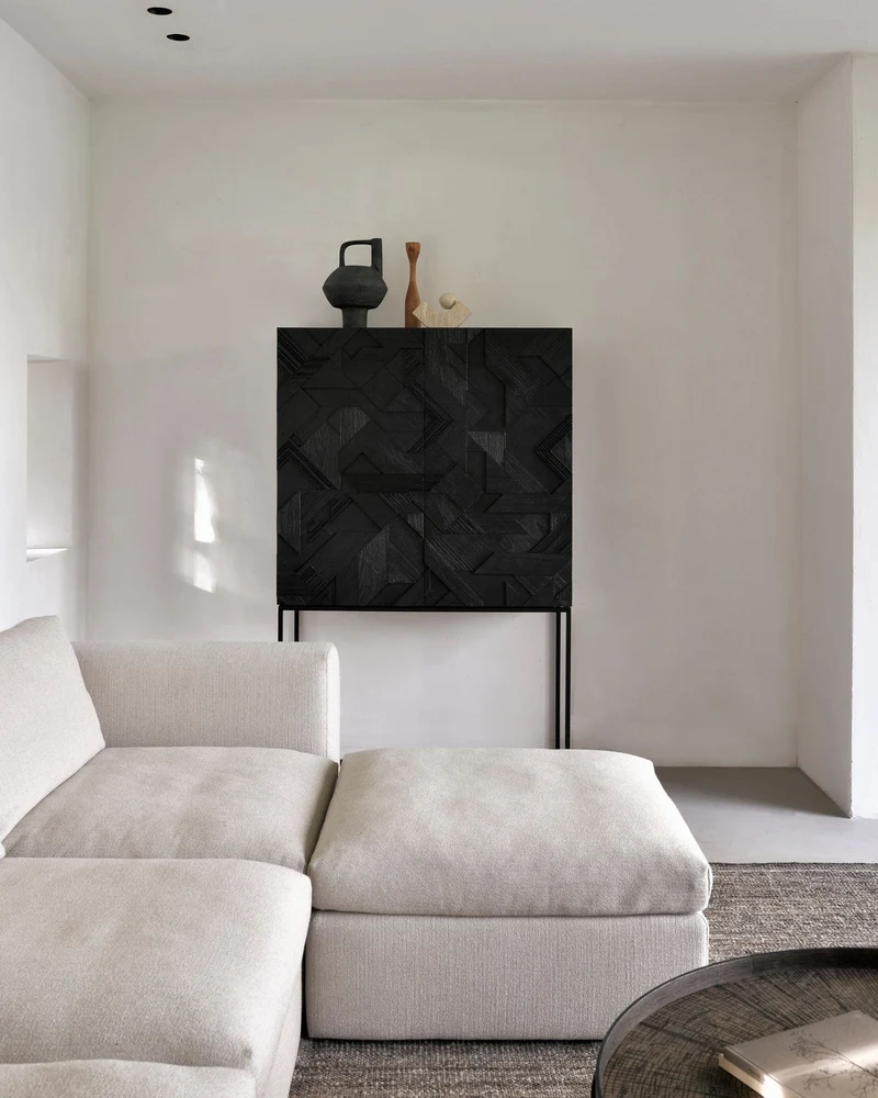 Ethnicraft Armoire - Graphic