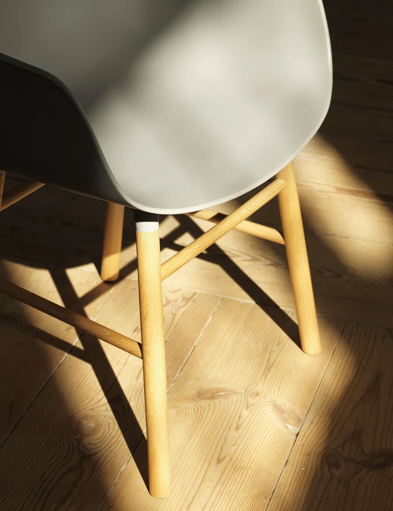Silla brazos Form madera