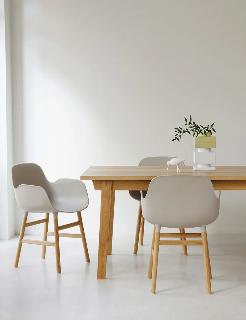 Silla brazos Form madera