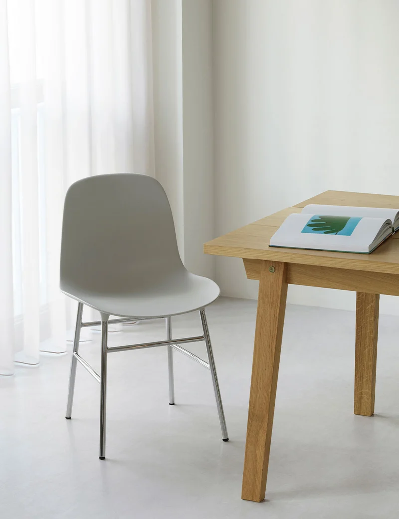 Silla Form metal