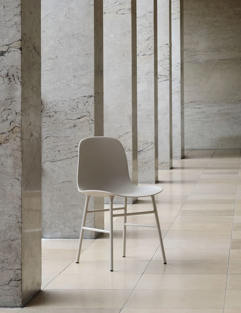 Silla Form metal