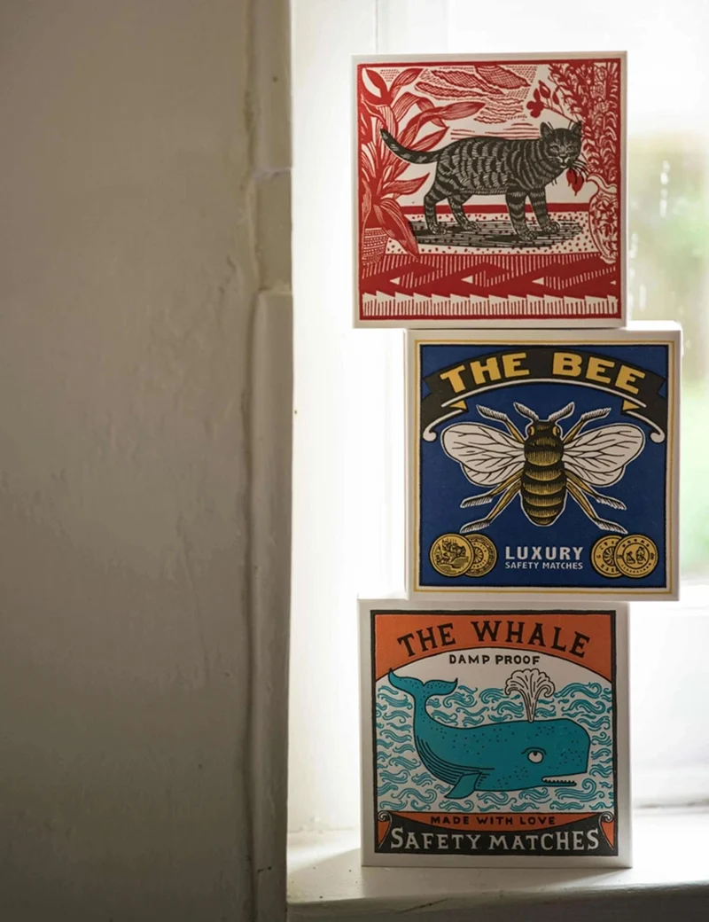 Cerillas The Bee