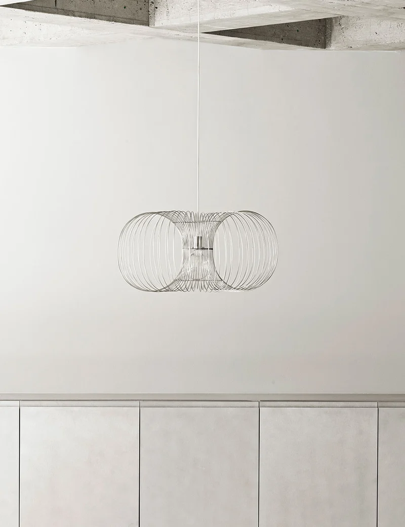 Lámpara Coil