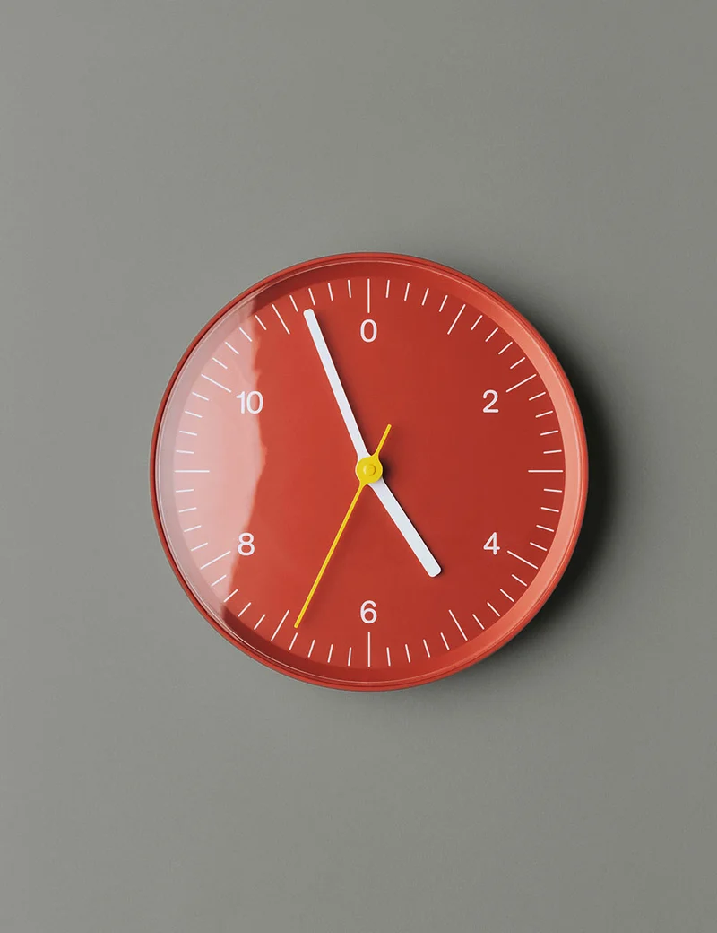Reloj pared HAY