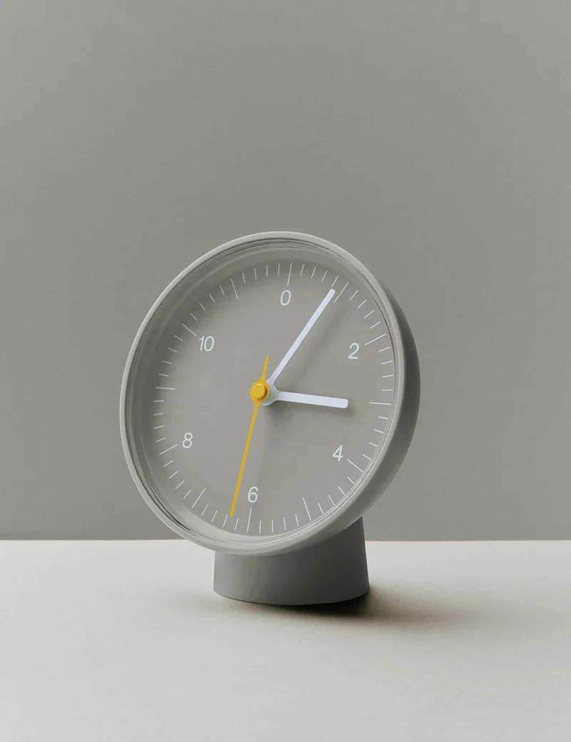 Reloj de mesa HAY