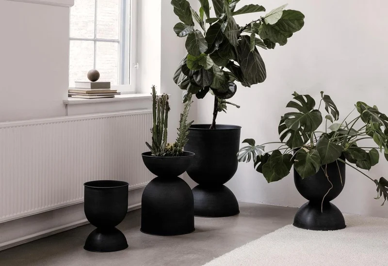 Ferm Living - Hourglass Pot