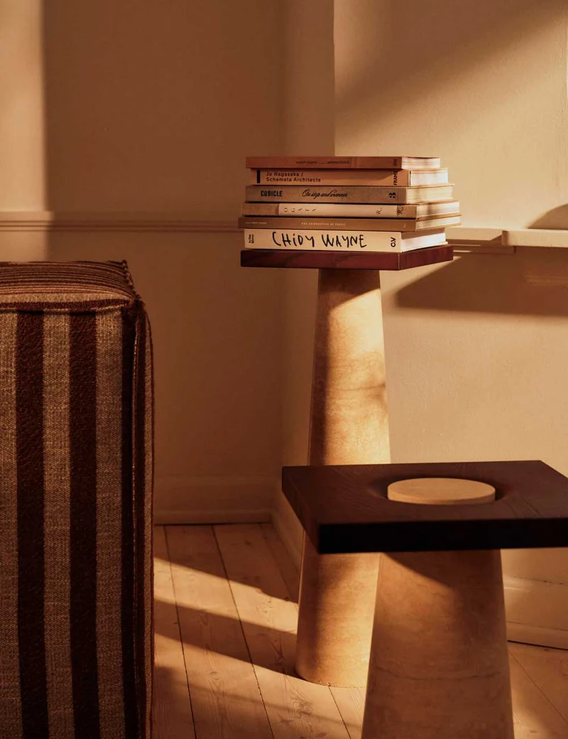 Pedestal Grova