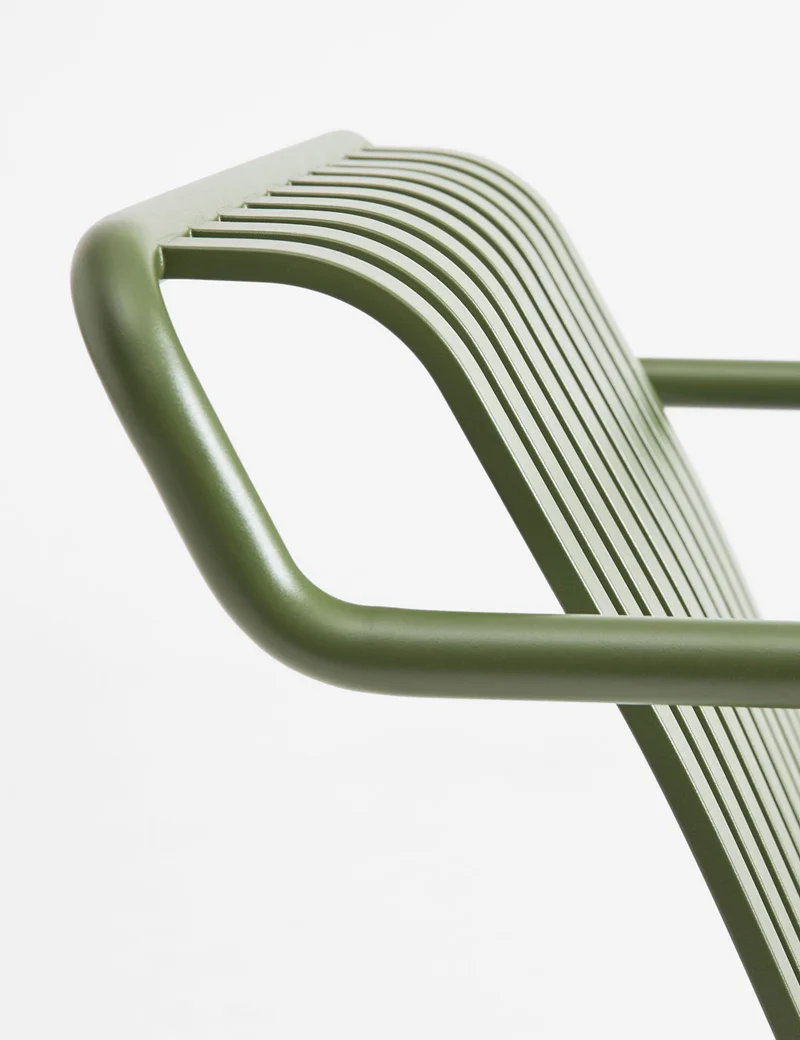 Palissade Cantilever lounge chair low