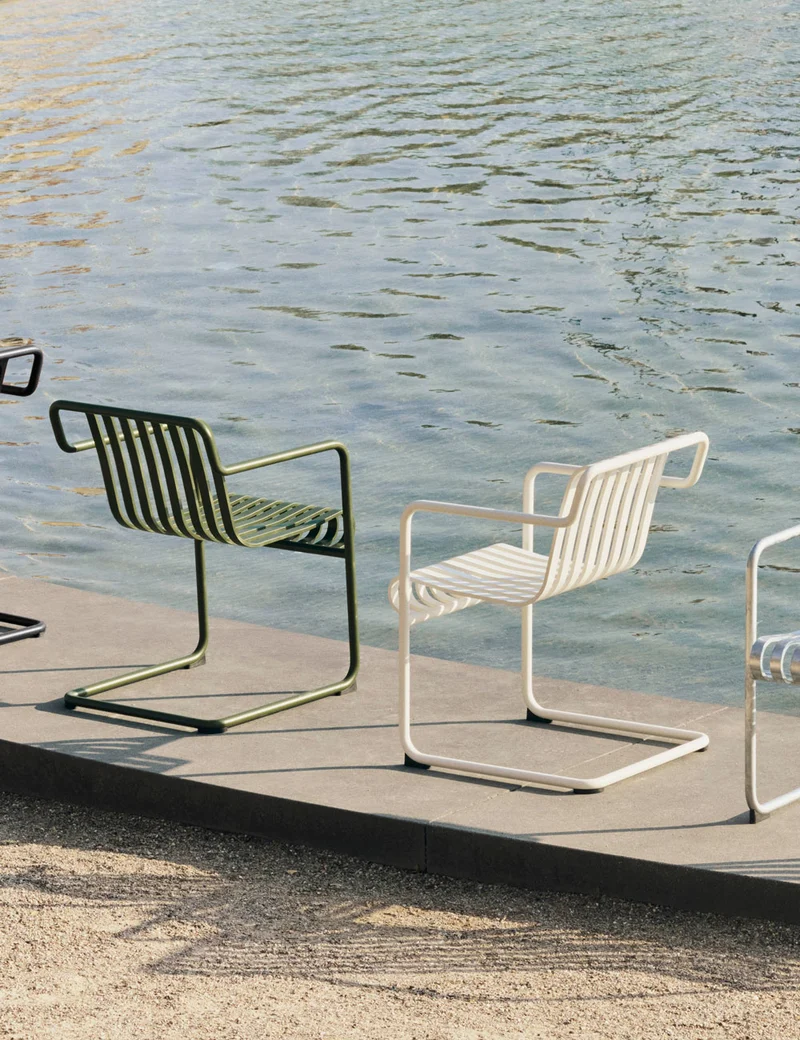 Palissade Cantilever dining armchair