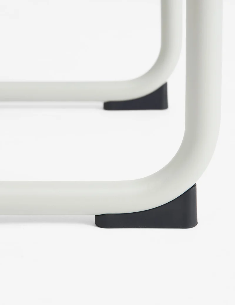 Palissade Cantilever chair
